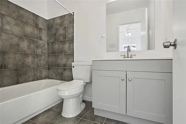 424 Deckbar Ave #D — Photo 10