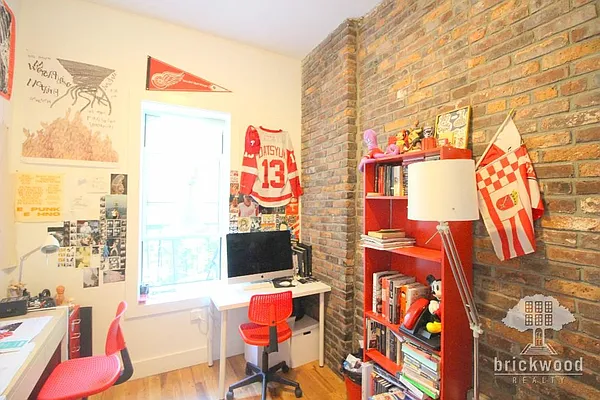 Rented by Brickwood BWR LLC | media 16