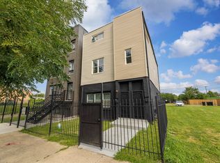 2526 W Monroe St, Chicago, IL 60612