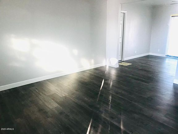 3rd image of 2731 N 40th Ave