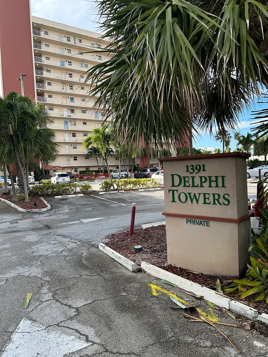 Building Photo - 1391 S Ocean Blvd #605