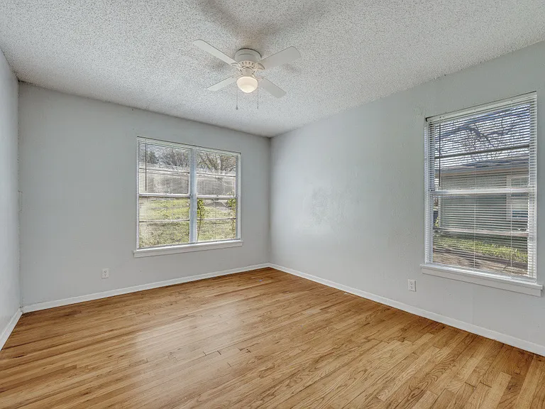 7 Pershing Dr #A — Photo 5