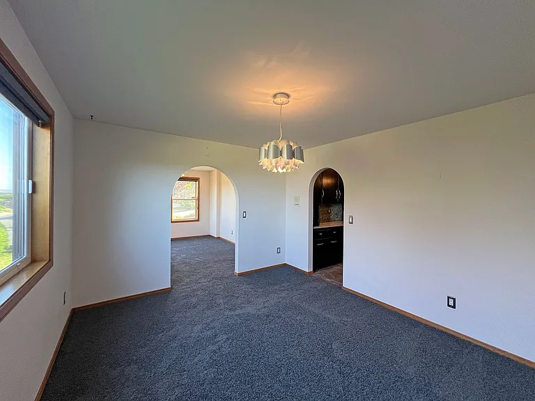 7512 Leif Ericson Dr — Photo 15