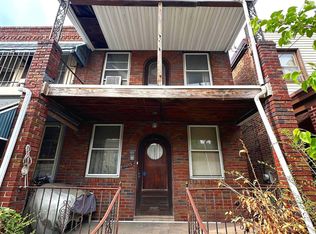 823 Tasker St, Philadelphia, PA 19148