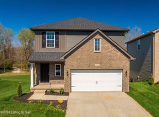 8422 Gateway Run Rd, Louisville, KY 40229