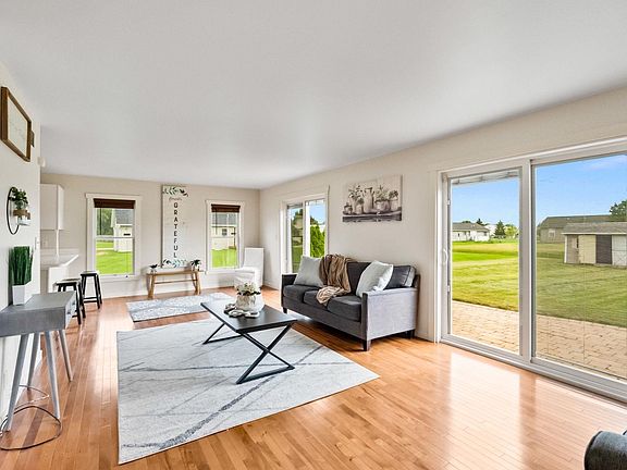 5th image of 65586 Barrens Dr