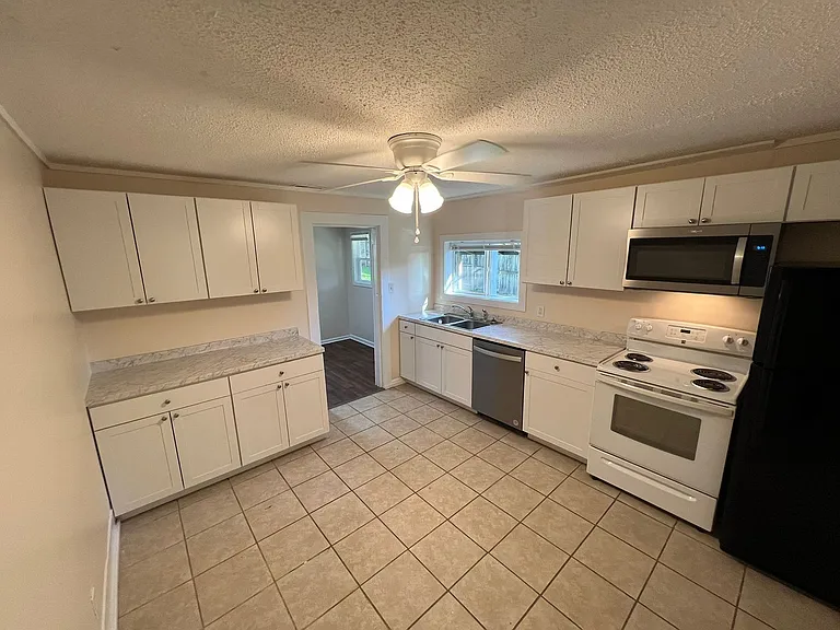 33 Nicholson Creek Rd — Photo 10