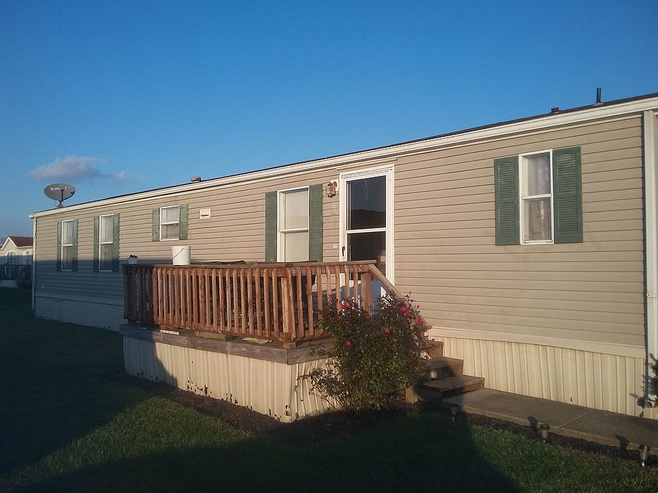 2nd image of 52 Harmony Ct