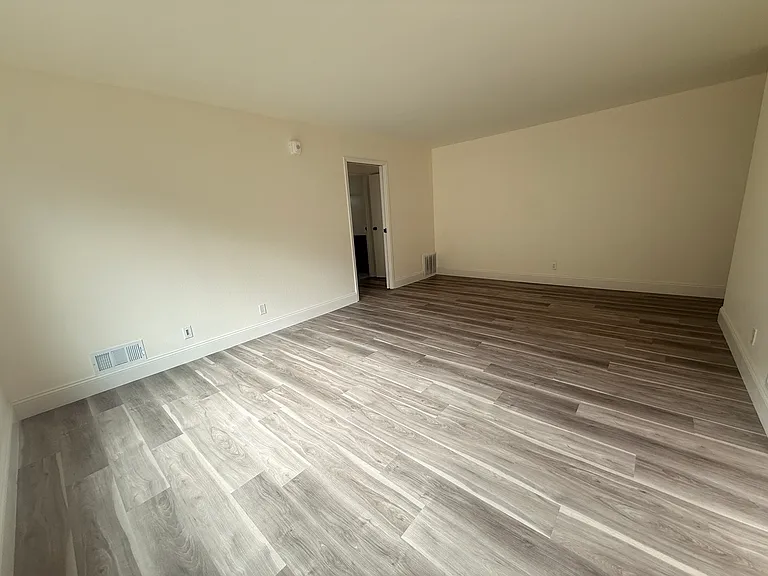 61 Crestline Dr #7 — Photo 4