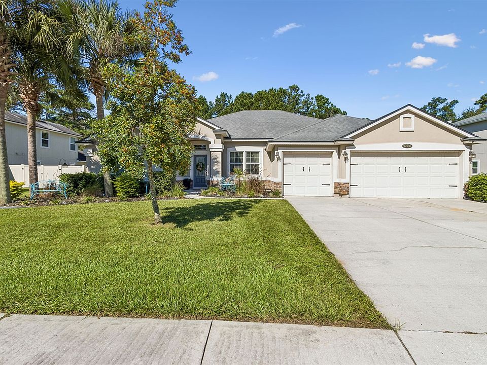 1st image of 97536 Bluff View Cir