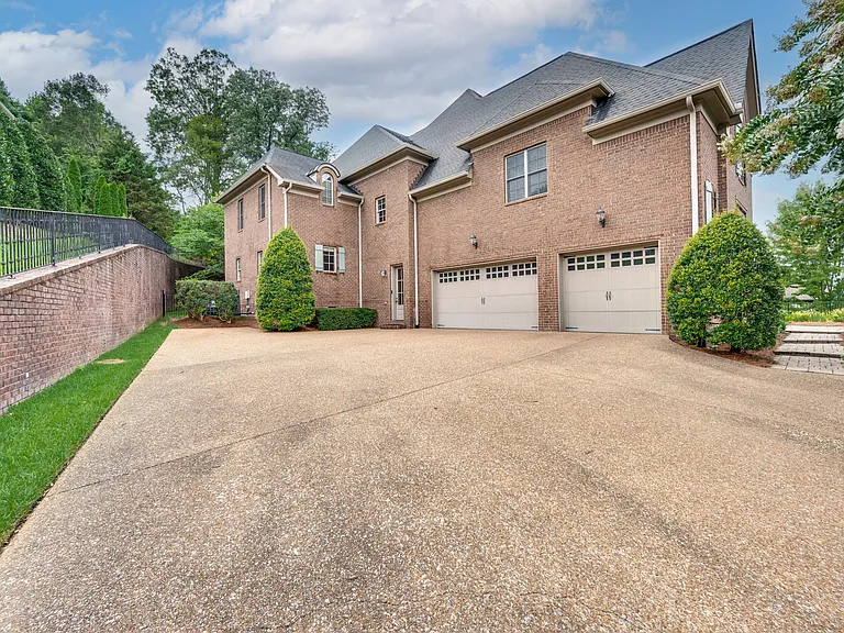 7 Crooked Stick Ln — Photo 32