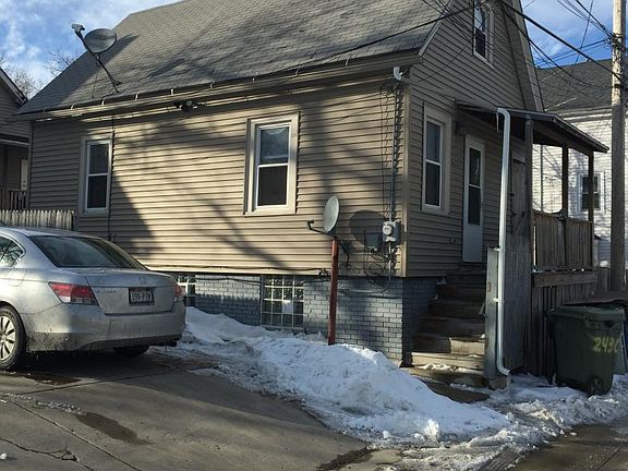 5th image of 2430 N Dousman St