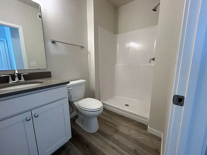 460 N Kansas Ave #5 — Photo 12