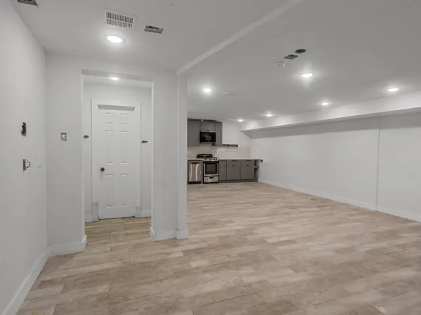 241 Palisade Avenue image 5 of 22