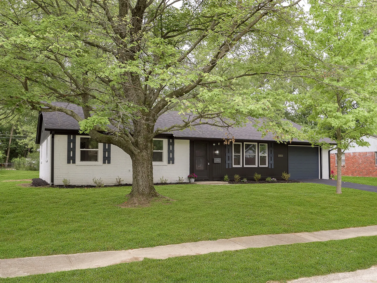 3 bed, 1355 sqft, $1,750 — Photo 3