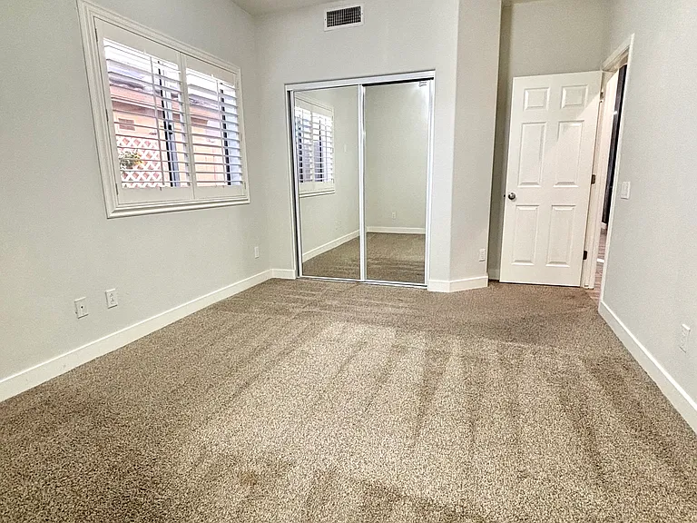 5311 E Danbury Rd — Photo 17
