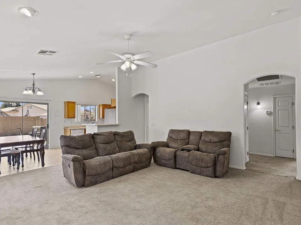 7361 E Plateau Ridge Rd