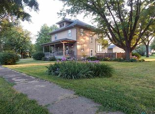 500 8th St, Hudson, SD 57034