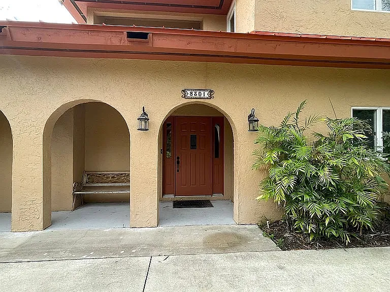 8301 135th Ln — Photo 4