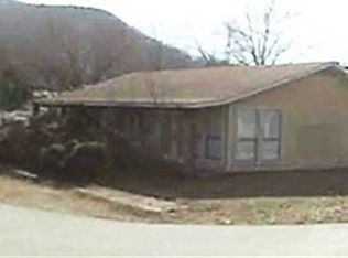 101 Range St, Marshall, AR 72650