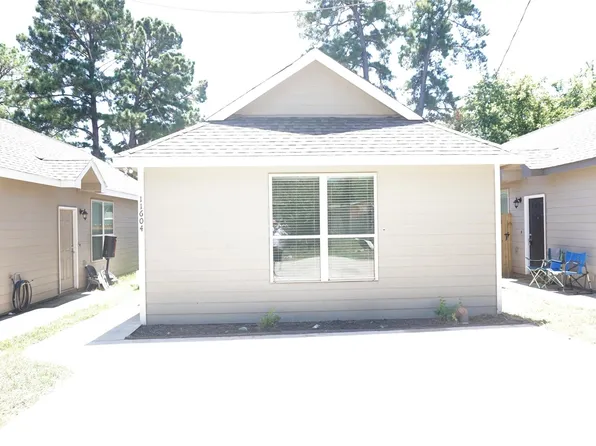 11604 Vistawood St, Willis, TX 77318