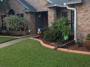 616 Dunbar Dr, Victoria, TX 77904