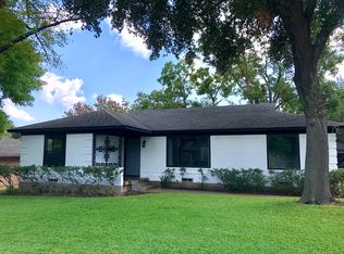 6938 Winchester St, Dallas, TX 75231