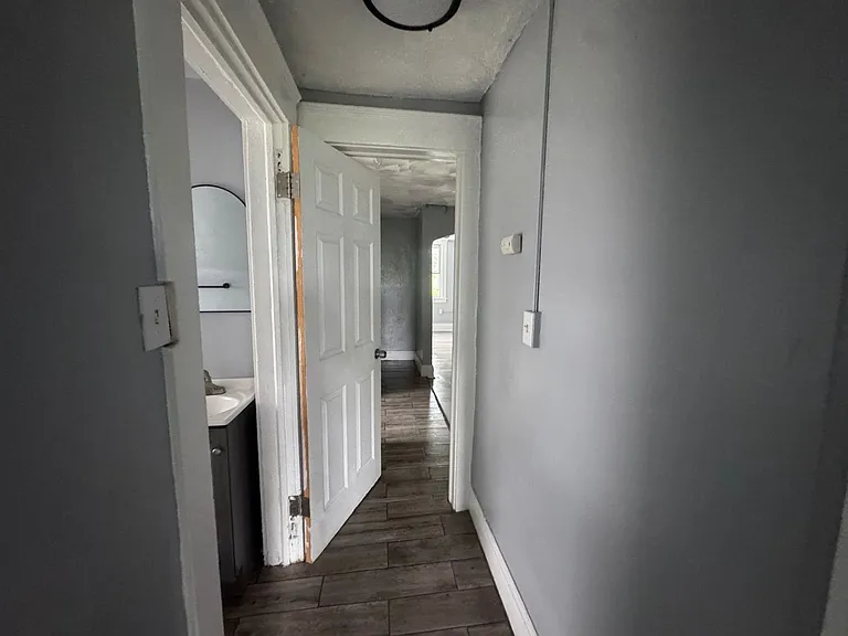 11521 Tuscora Ave — Photo 7