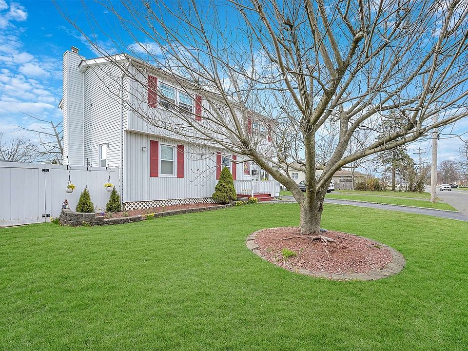 176 Carlls Path, Deer Park, NY 11729 MLS 3470439 Zillow