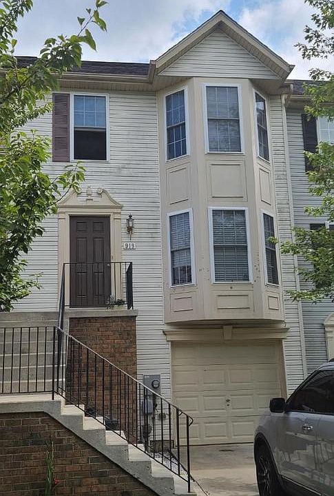 1st image of 919 Mercer Dr