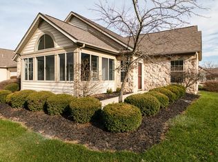 6045 Landings Pond Pl #15-604, Grove City, OH