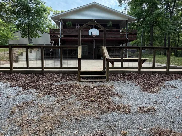 416 Hickory Hill Ln, Benton, KY 42025