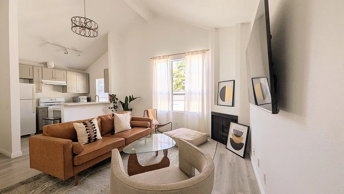 Building Photo - 2452 S Centinela Ave #5