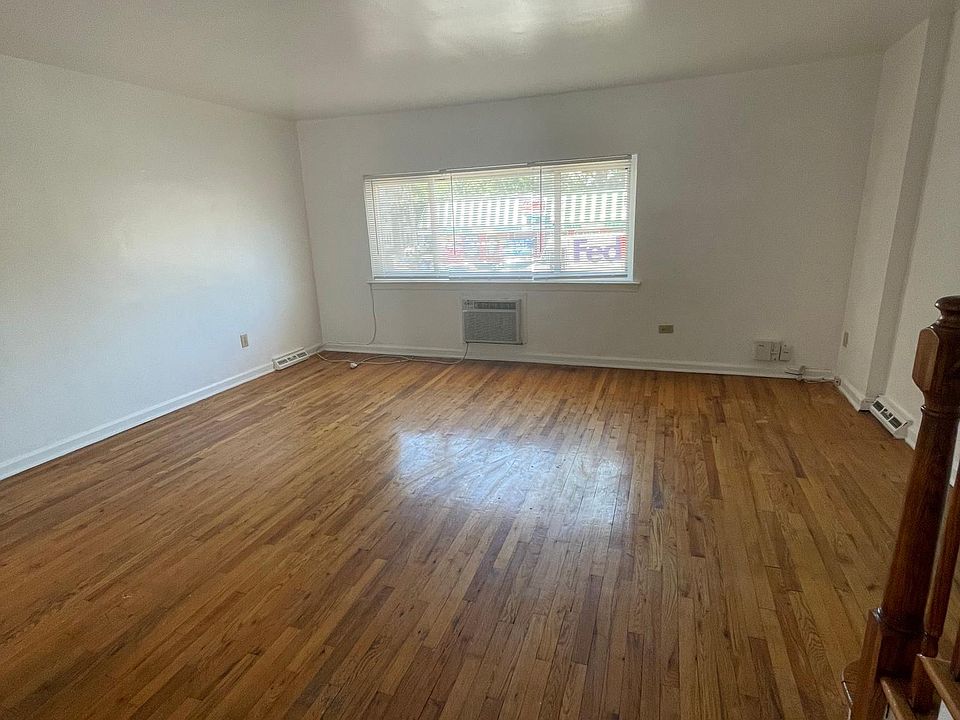 1st image of 3220 Layton Ave #2