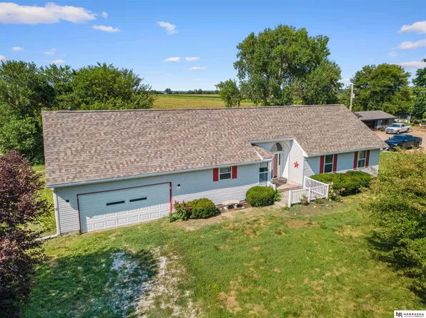 26110 W Maple Rd, Waterloo, NE 68069