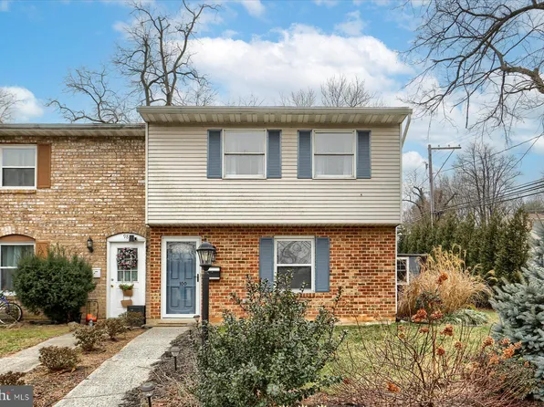 100 Queen Ave, Enola, PA 17025