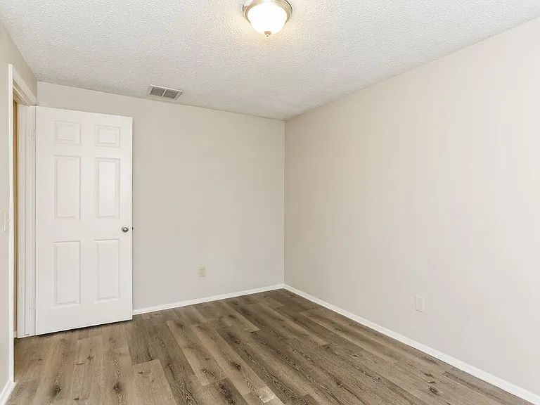 10752 Knottingby Dr — Photo 14