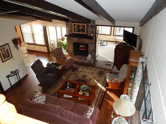 2nd image of 13 Woodland Ct