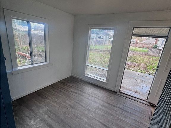 4th image of 1456 Cameron Ln #1-4