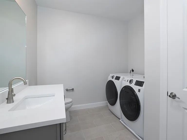 74 Rockingham Rd #104 — Photo 3