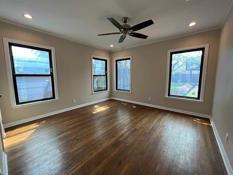 4412 Bellvue Ave — Photo 12