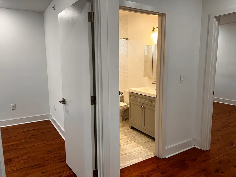 1100 S 27th St #3F — Photo 14