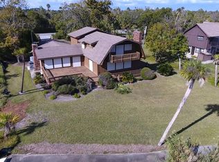 10932 W Halls River Rd, Homosassa, FL 34448