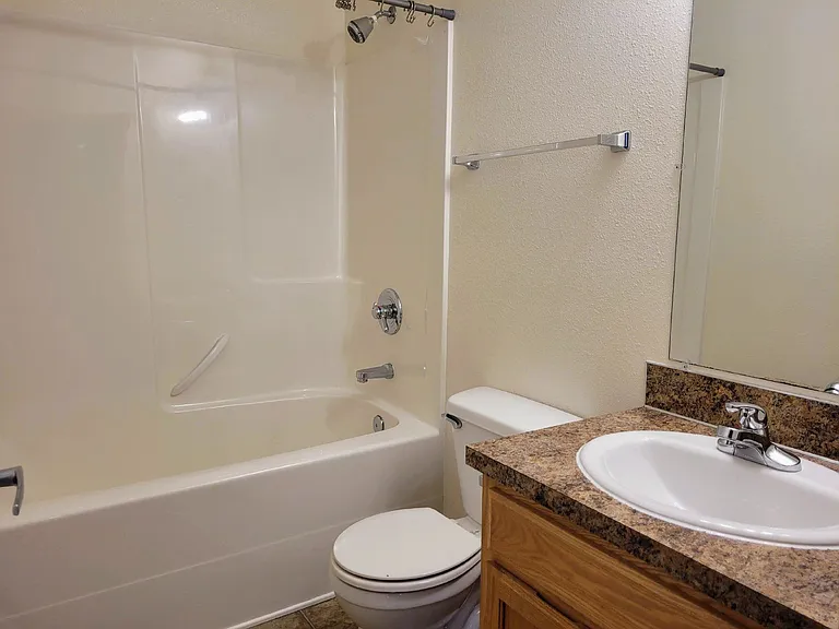 450 Maylea Pl — Photo 11