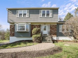 90 Barnes Rd, Washingtonville, NY 10992