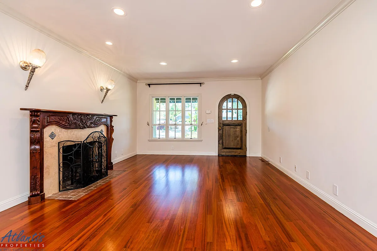 Building Photo - 14800 Berry Way
