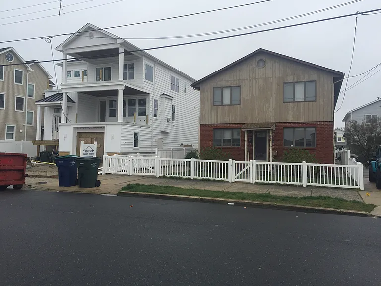 110 Sheridan Sq #A — Photo 21