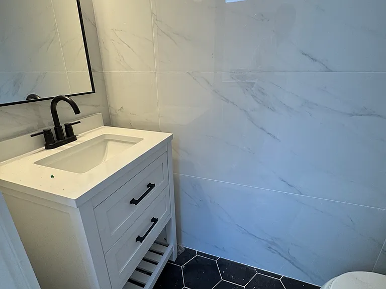 492 Humboldt St #3 — Photo 14
