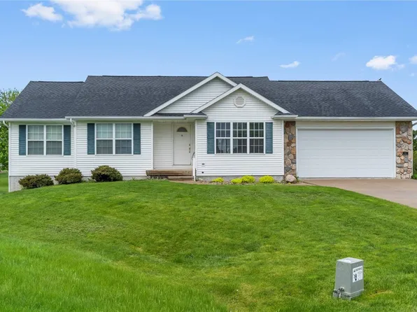 191 Bear Creek Ct, Palo, IA 52324