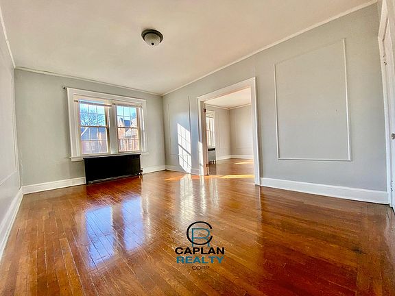 3rd image of 835 Elm St #C3
